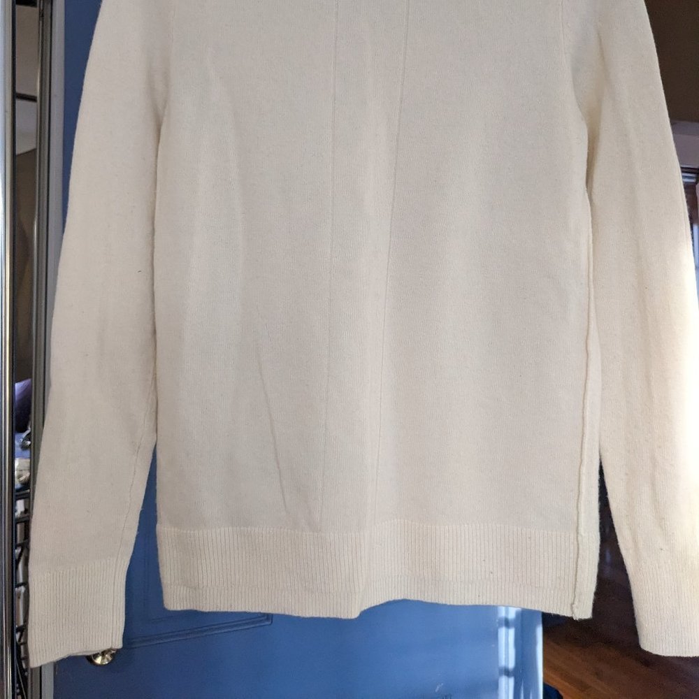 Lightweight Filpucci italian wool Banana Republic cream top - Picture 4 of 5